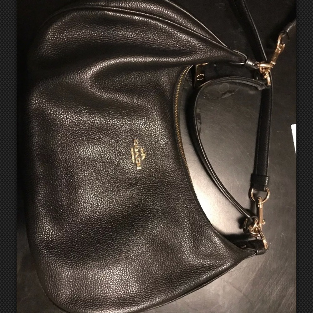 Coach black medium purse